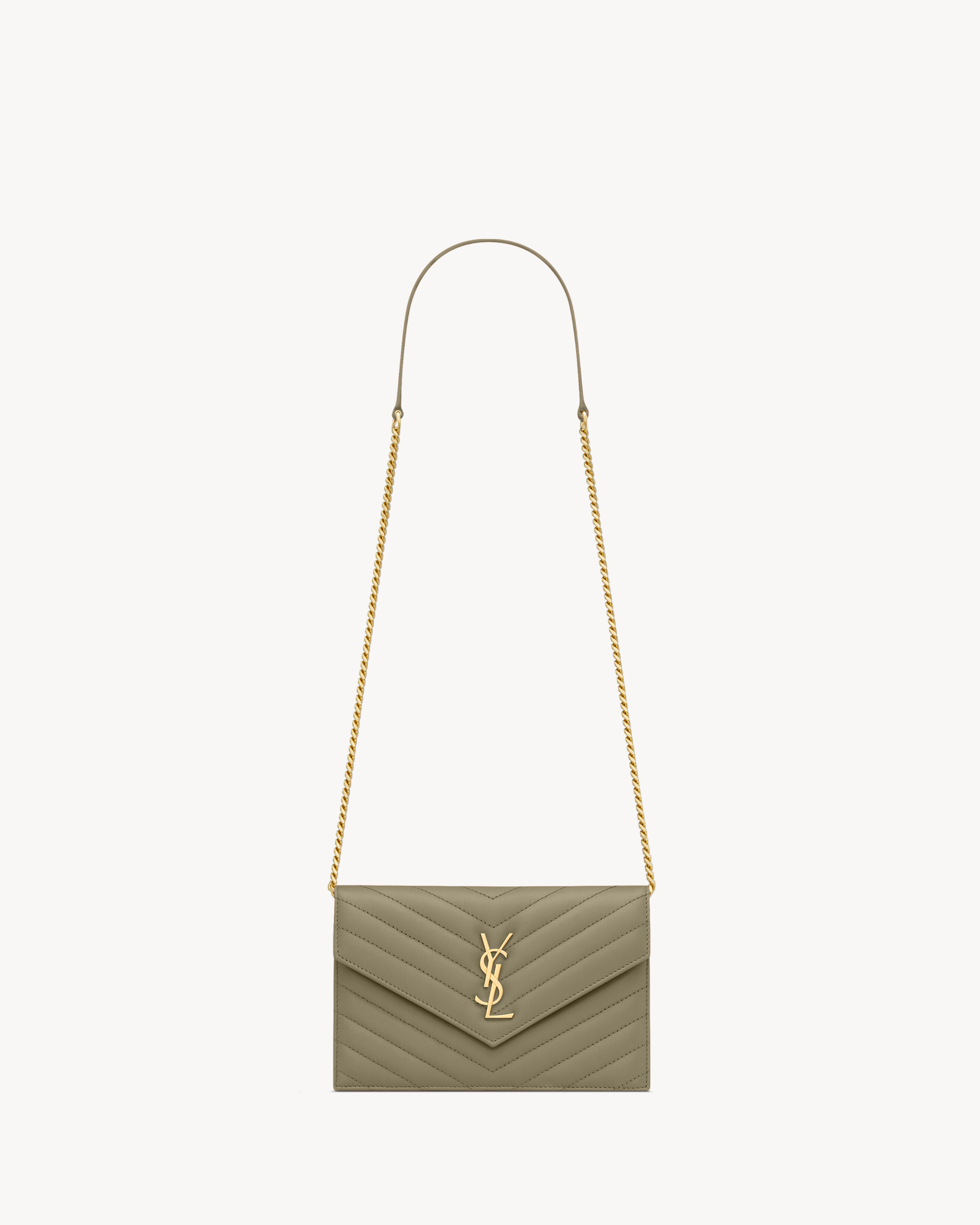 CASSANDRE envelope chain wallet in lambskin