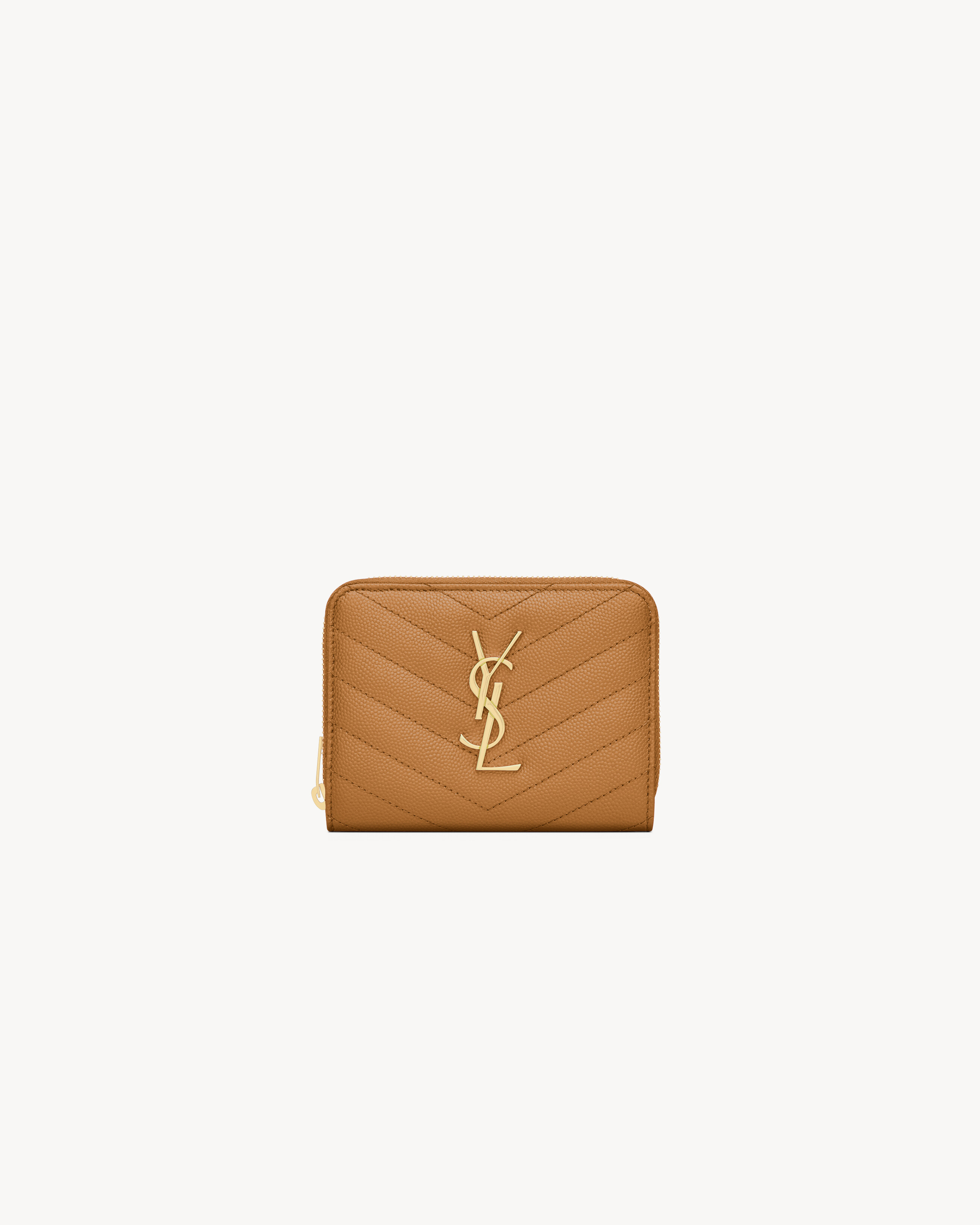 CASSANDRE MATELASSé compact zip around wallet in grain de poudre leather
